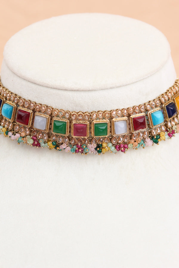 Multi Small Single Line Polki Choker With Large Earrings And Tikka (CS022-MU-Polki)