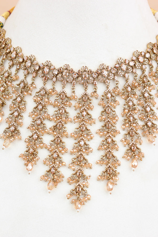 Gold Light Weight Heavy Look Choker With Matching Jhumka Earrings And Tikka (CS024-GO-Polki)
