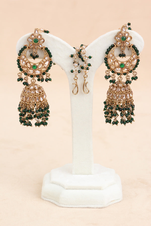 Green Statment Choker With Attached Pendants. Also Earrings With Jhumka And Saharey Attached And Tikka (CS026-G-Polki)