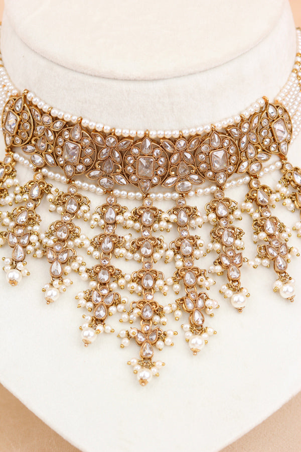 White Small And Elegant Choker Set With Large Earrings And Tikka (CS027-W-Polki)