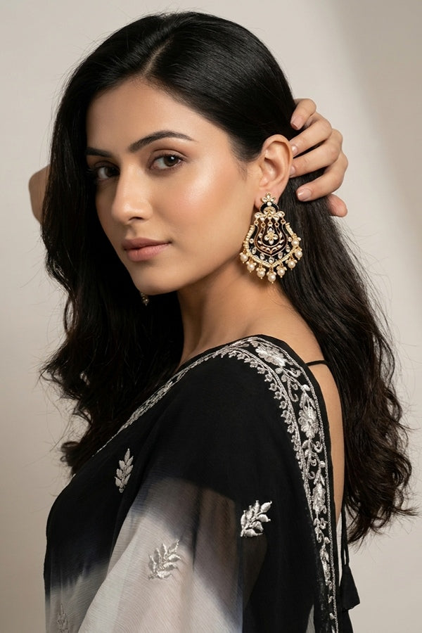 Fashionable Earrings In Black Color With White Pearls And Beads