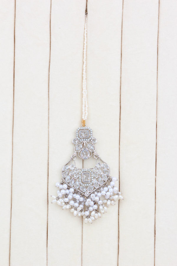 White Quality Polki Necklace With Large Earrings And Tikka (NS015-S-Polki-B2)