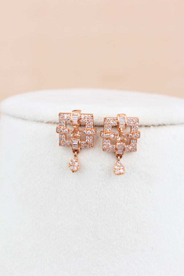 Pendant Set With Flower In Center And Small Matching Earrings (PS002-G)