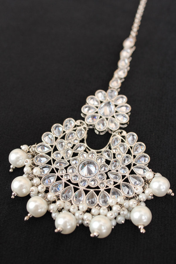 Heavy Look Tikka With Polki Stones With White Beads And Pearls Attached In Silver Polish (T003-S-Polki)