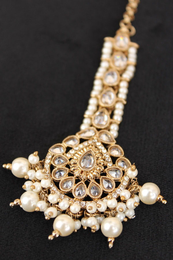Small Tikka With Reverse AD Stones And White Pearls And Beads (T008-W-Polki)