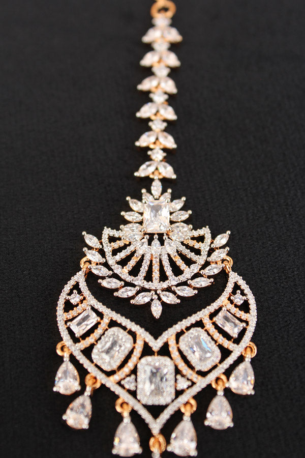 Tikka In Gold Polish With American Diamonds (T010-G-AD)