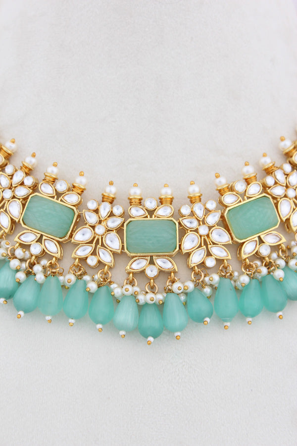 Aqua Green Kundan Necklace Set With Matching Earrings And Tikka (IGNK011)