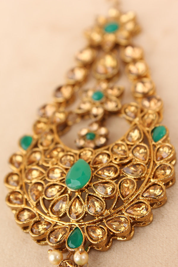 Fashionable And Simple Passa With Green Colour Stones (PAS018)