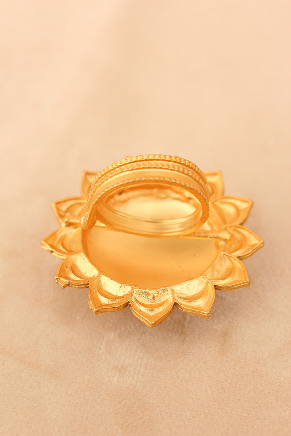 Gold plated Meenakari Fashionable Sunflower Ring With Center Stone in White (RF008-W)