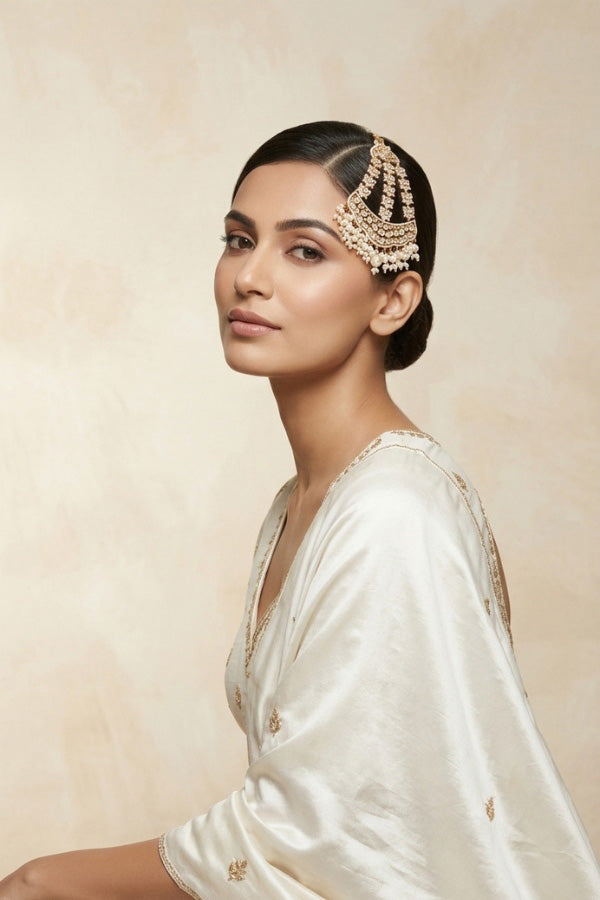 Gold Plated Passa With Kundan And Tiny American Diamonds Also White Beads Attached (PAS002)