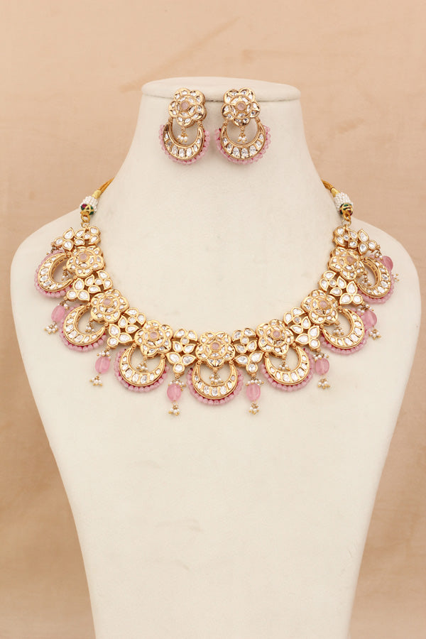 Kundan Necklace Set With Flower Design And Individual Pink Colour Pearls Attached With Same Design Earrings (NS033P-Kundan)
