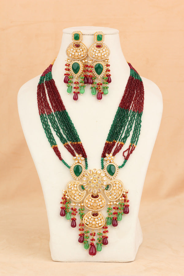 Long Kundan Necklace Set Composed With Crystal Beads And Large Center Design With Matching Long Earrings (LKN001G-Kundan)