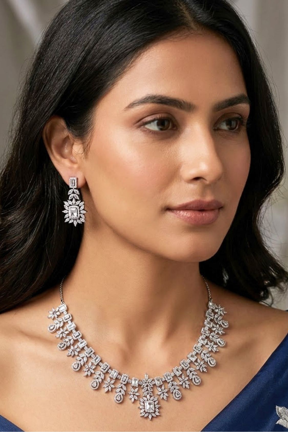 Premium Quality American Diamond Necklace Set With Small White Colour Stones And Small Earrings (NS005-AD-RG)