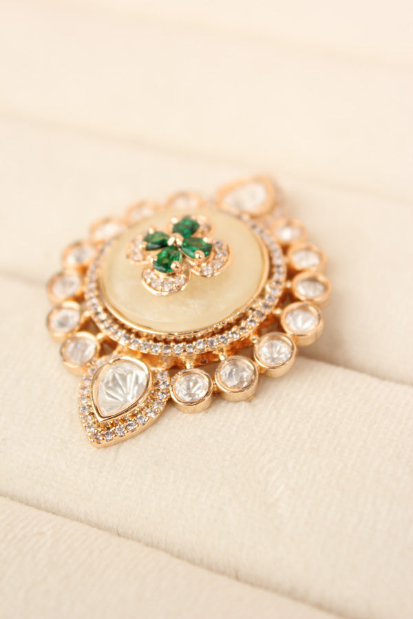 Premium Quality Kundan Ring With Center Flower Design And Green Colour Stones Adjustable Ring (KR001-G)