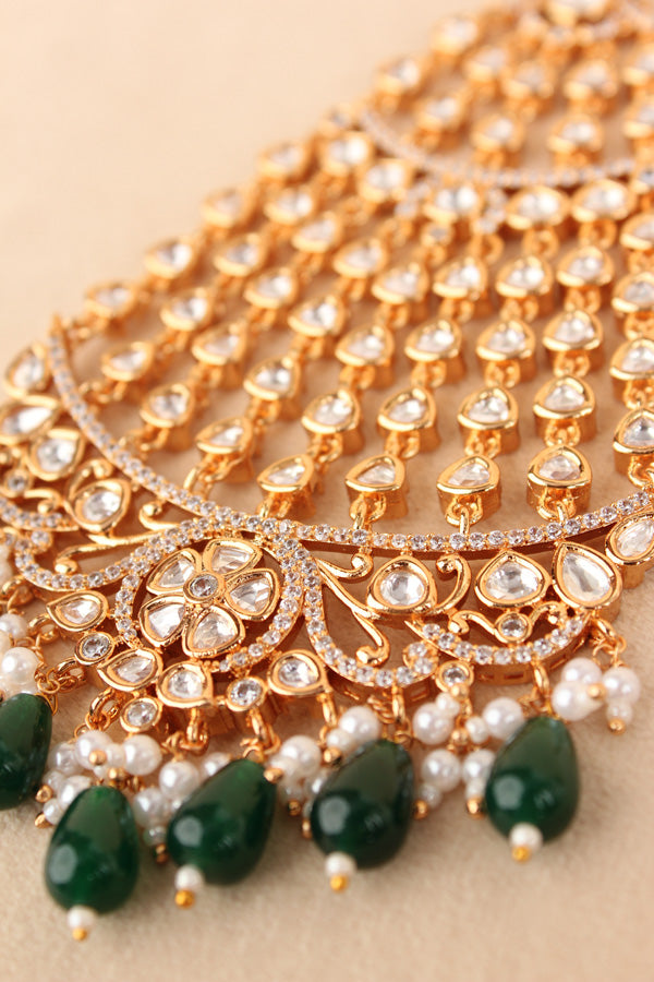 Premium Quality Passa In Gold Polish With Kundan And American Diamonds Attached With Green Pearls And White Beads (PAS003)