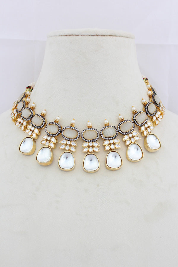 White Necklace In Kundan With Earrings And Tikka (IGNK007)