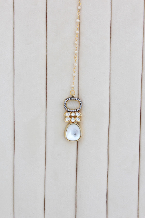 White Necklace In Kundan With Earrings And Tikka (IGNK007)