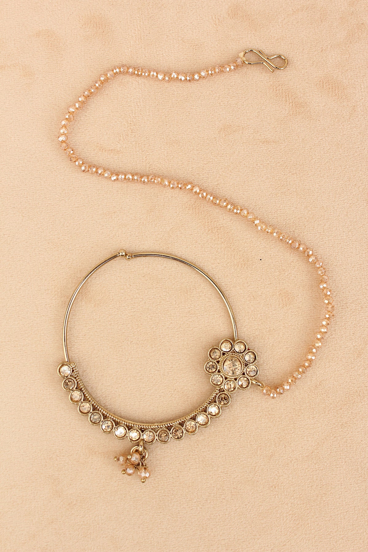 Full Bridal Necklace Set In Gold Polish And Small Details Attached With Crystal Beads (BS007-Golden)