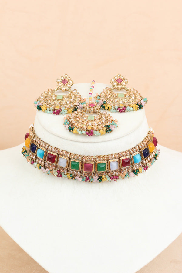 Multi Small Single Line Polki Choker With Large Earrings And Tikka (CS022-MU-Polki)