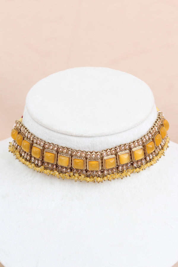 Yellow Small Single Line Polki Choker With Large Earrings And Tikka (CS022-Y-Polki)