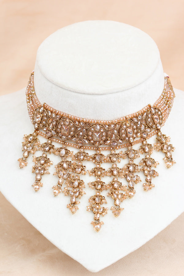 Gold Small And Elegant Choker Set With Large Earrings And Tikka (CS027-GO-Polki)