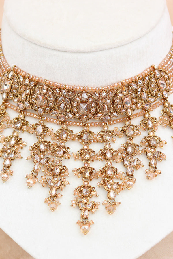 Gold Small And Elegant Choker Set With Large Earrings And Tikka (CS027-GO-Polki)