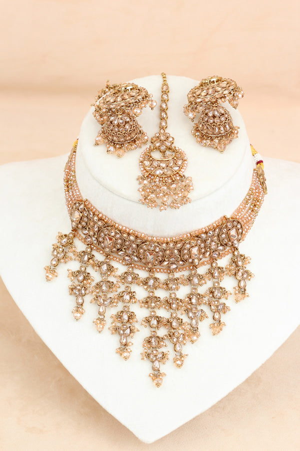 Gold Small And Elegant Choker Set With Large Earrings And Tikka (CS027-GO-Polki)
