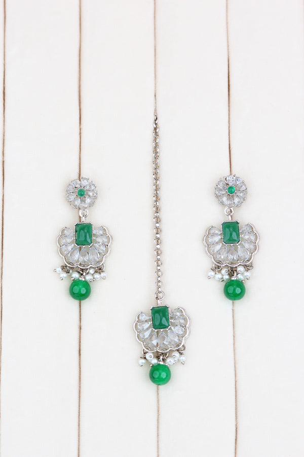 Green Small And Light Weight Polki Necklace Set With Pearls Attached with Matching Earrings And Tikka 