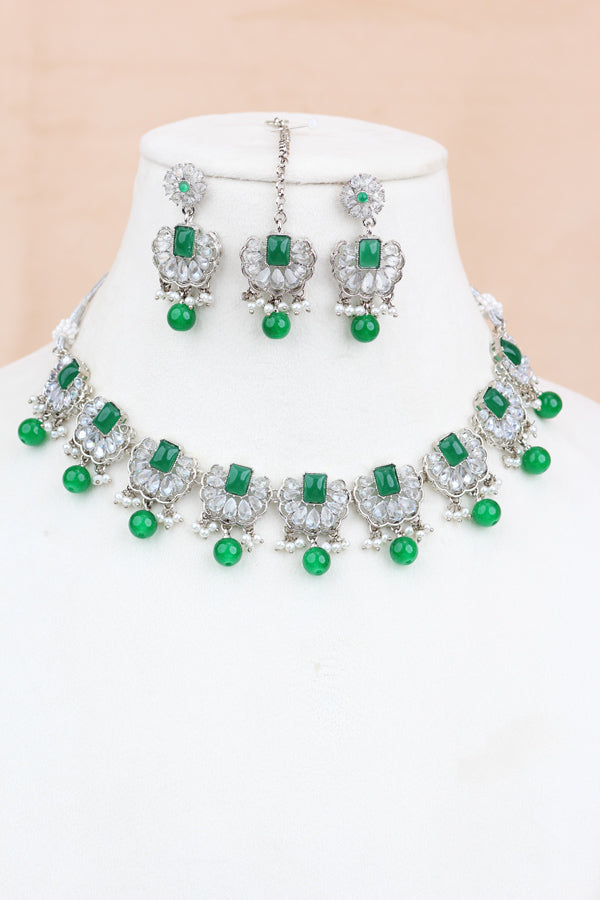 Green Small And Light Weight Polki Necklace Set With Pearls Attached with Matching Earrings And Tikka 