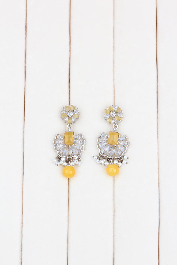 Yellow Small And Light Weight Polki Necklace Set With Pearls Attached with Matching Earrings
