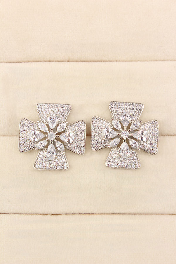 Studs With Double Flower With Silver Colour American Diamonds (ST005-S-B1)