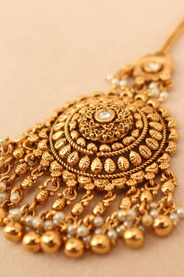 Gold Plated Tikka With Center Stone And Small Beads Attached (T001-FA)