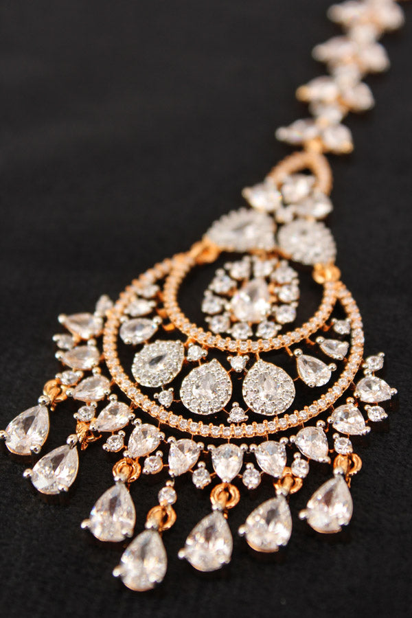 Tikka With American Diamonds In Gold Polish (T001-G-AD)