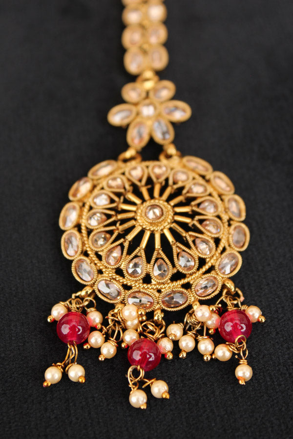 Tikka In Gold Polish With Polki Stones And Ruby Colour Beads (T005-Polki)