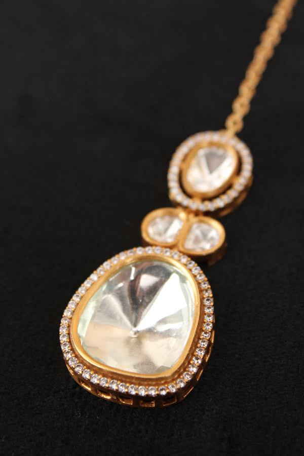 Kundan Tikka In Gold Polish With American Diamonds (T005-K)