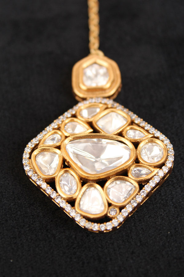 Gold Polish Tikka Framed With Kundan (T006-K)