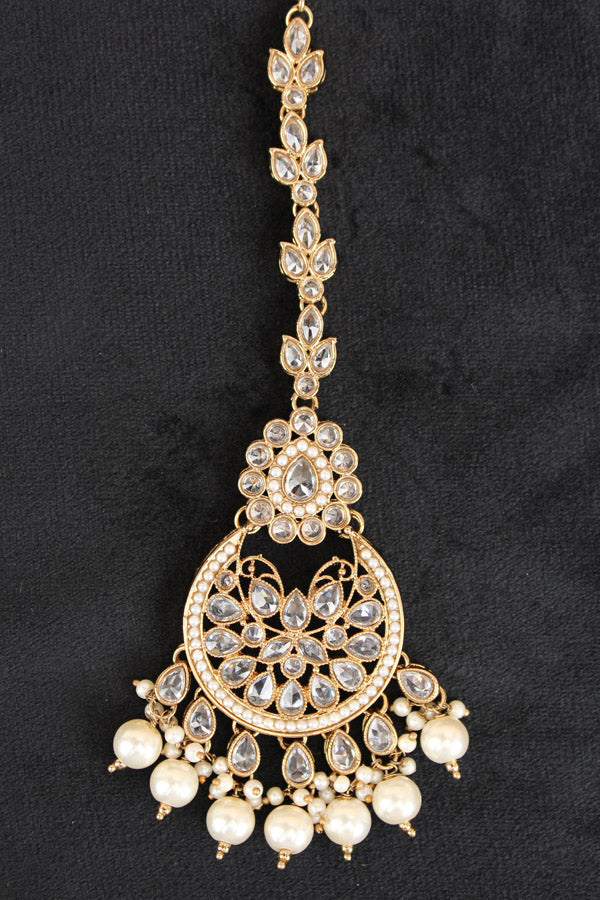 Tikka In Mehndi Polish With Reverse AD stones Also With White Pearls And Beads Attached (T006-W-Polki)