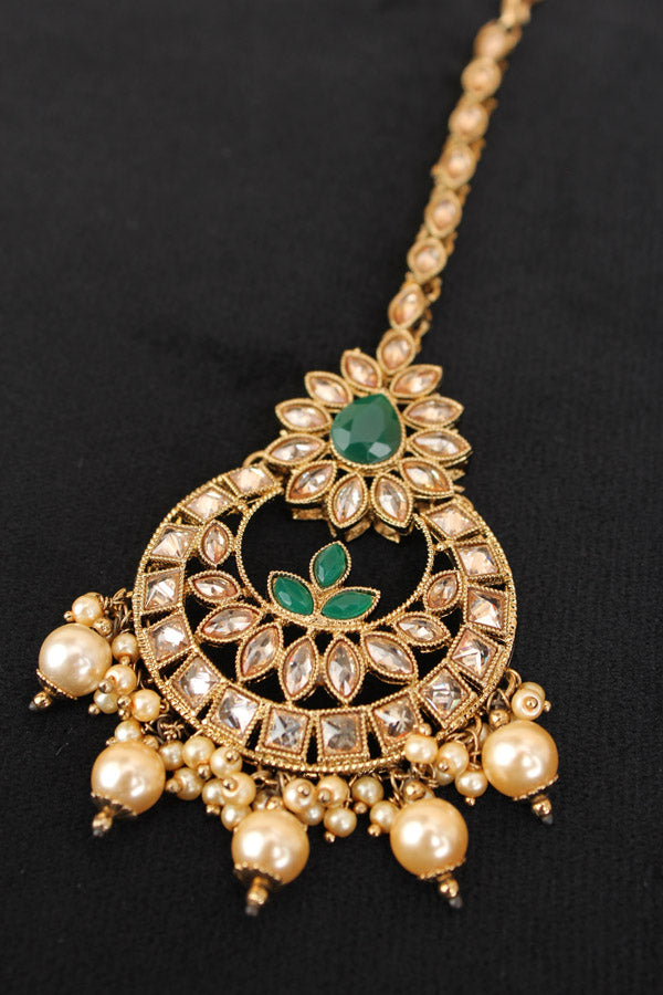 Tikka In Mehndi Polish With Polki Stone And Green Colour (T007-G-Polki)