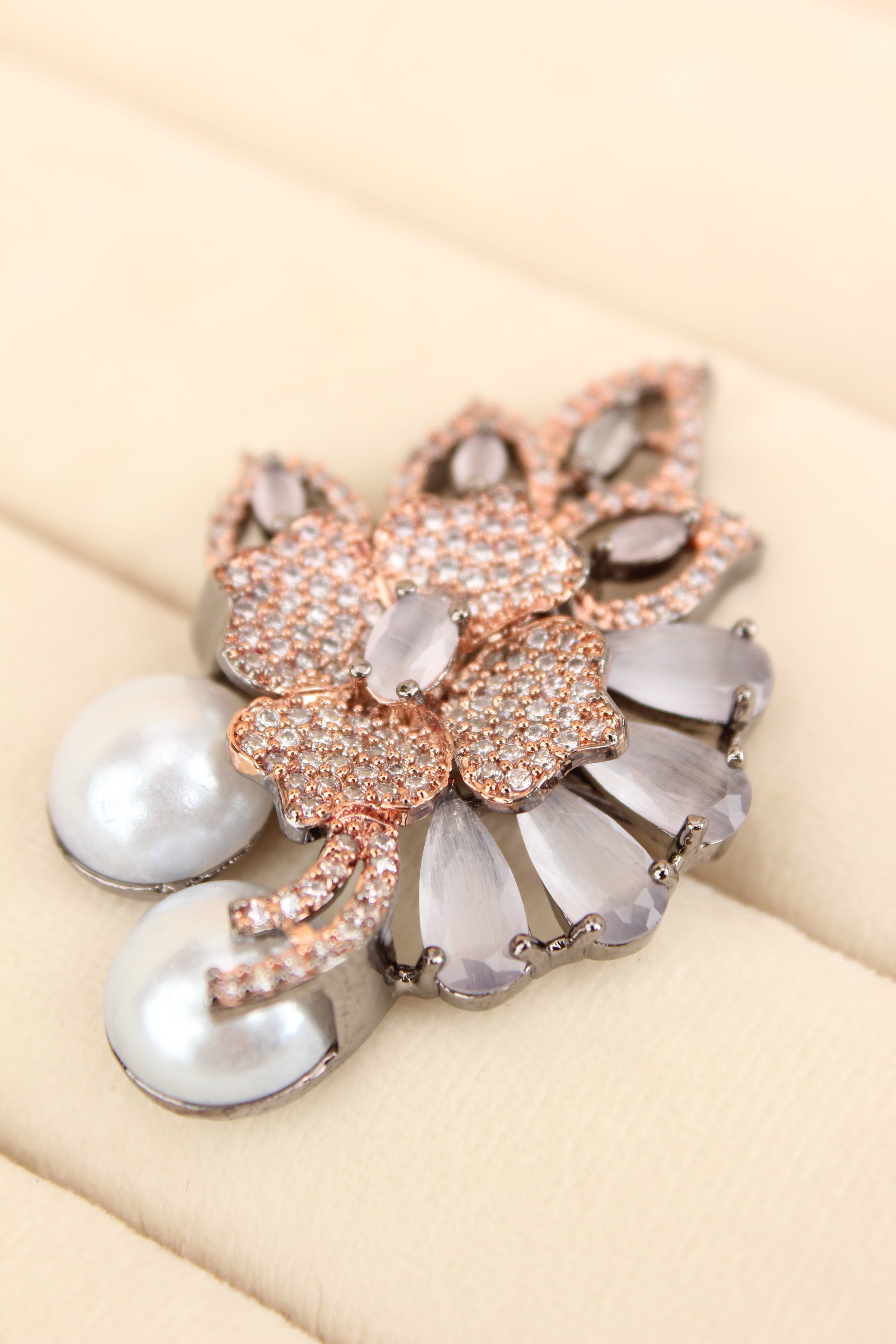 adjustable-american-diamond-ring-with-flower-design-and-pearls-attached-in-grey-ADR003-GY-2