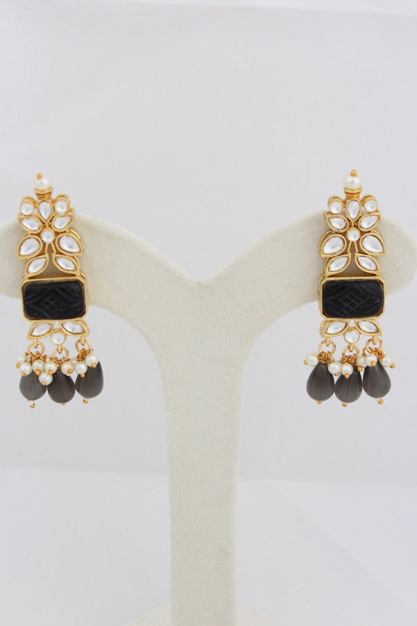 Black Kundan Necklace Set With Grey Pearls Attached Also With Matching Earrings And Tikka (IGNK011)
