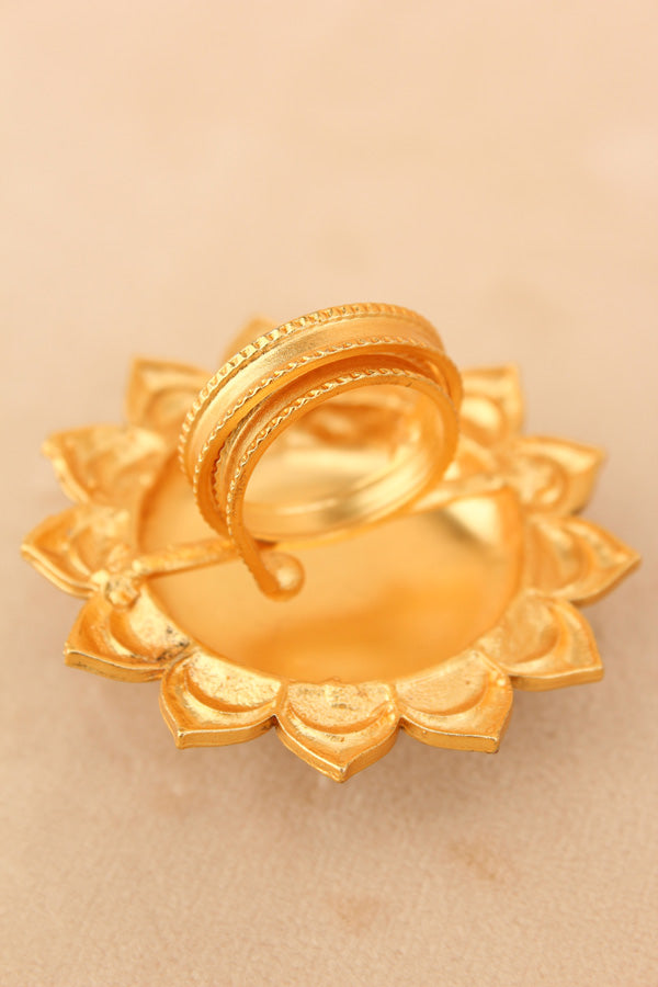 Fashionable Adjustable Gold plated Meenakari Ring With White Center Stone (RF010-W)