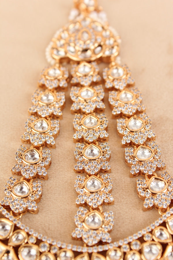 Gold Plated Passa With Kundan And Tiny American Diamonds Also White Beads Attached (PAS002)