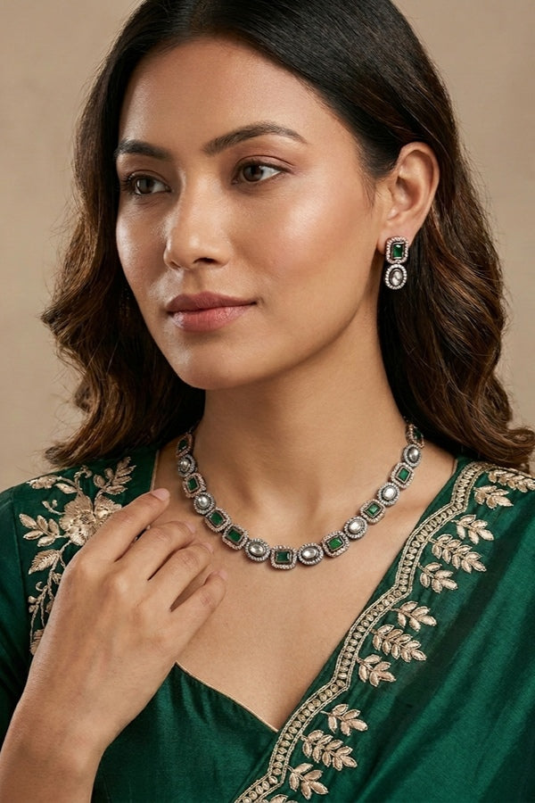 High Quality Kundan In Rosegold And Black Polish With Green Stones And Small Earrings
