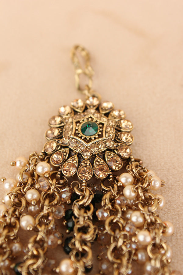 Large And Wide Fashionable Passa With Green Colour Stones (PAS021-G)