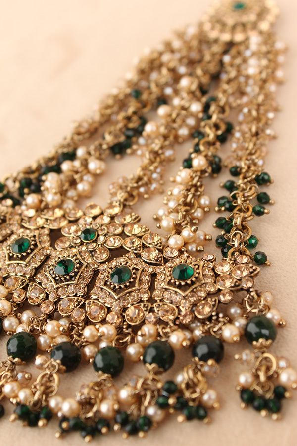 Large And Wide Fashionable Passa With Green Colour Stones (PAS021-G)