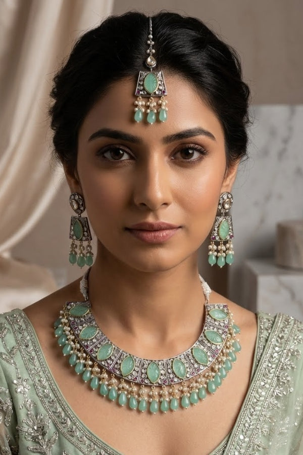 Light Silver Polish Kundan Necklace Set With Earrings And Tikka(IGNK010)