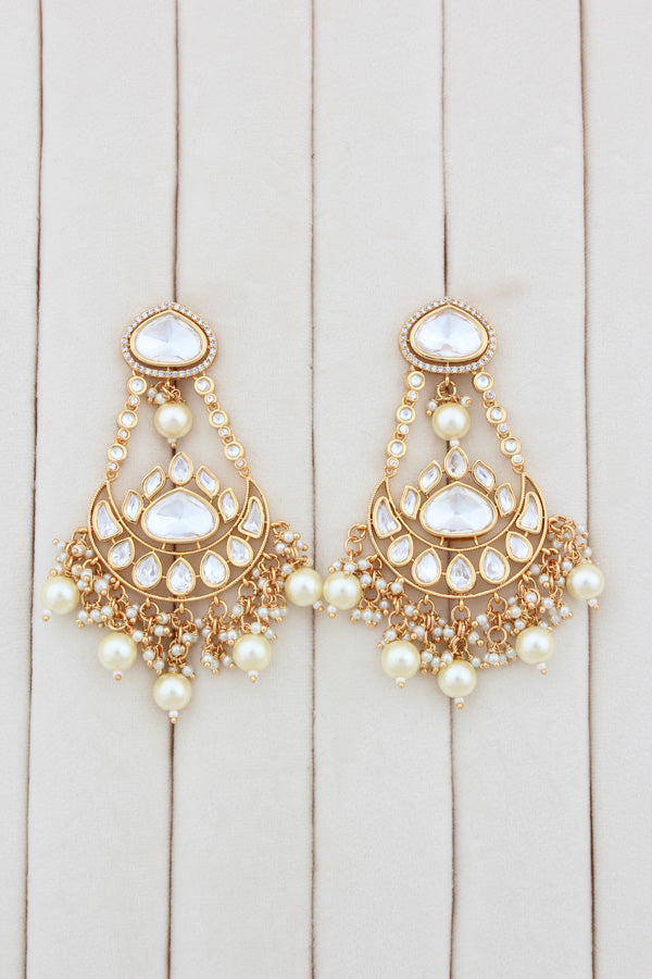 Necklace In Gold Polish With Kundan And White Pearls Attached Also Large Earrings And Tikka(NK004-GO-K-B1)