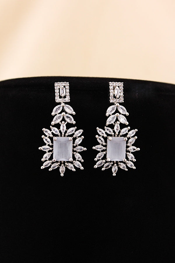 Gold Polish Necklace Set With A Statement Design And Long Matching Earrings (NS004-AD-G)