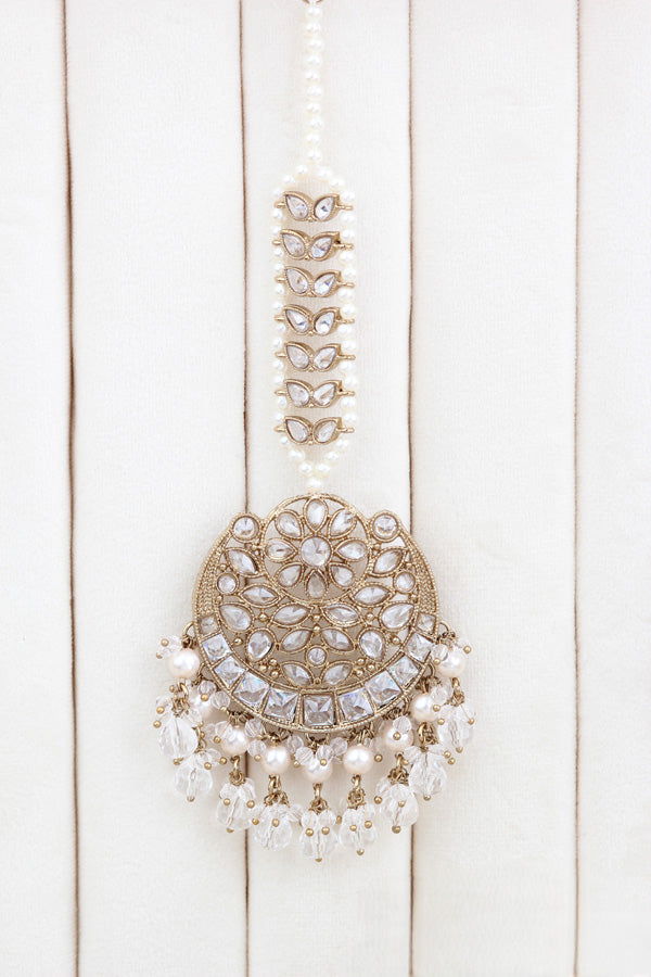 White Polki Choker With Jhumka Earring With Attached Saharey Large Tikka And Passa (CS017-W-Polki-B3)