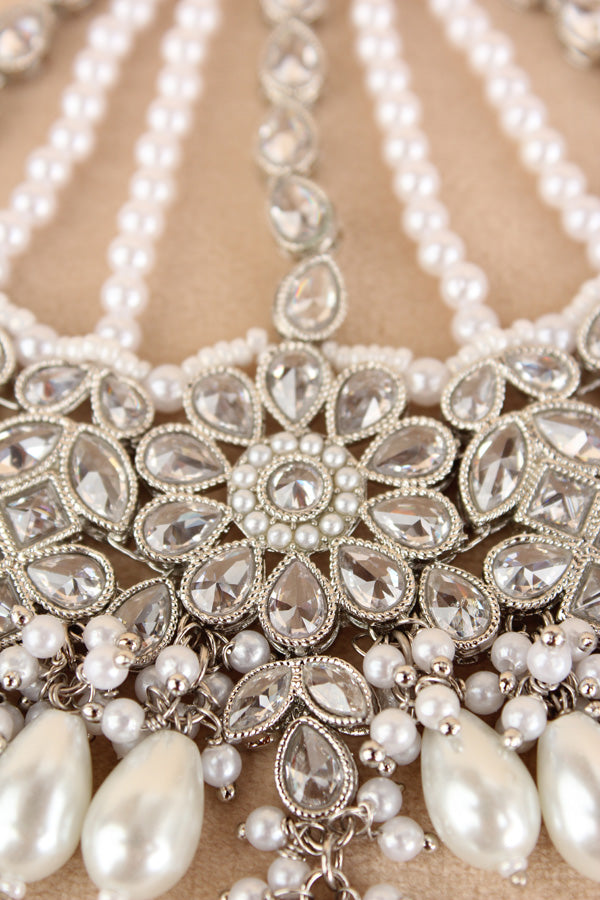 Silver Plated Passa With Reverse AD stones And White Pearls Attached (PAS001)
